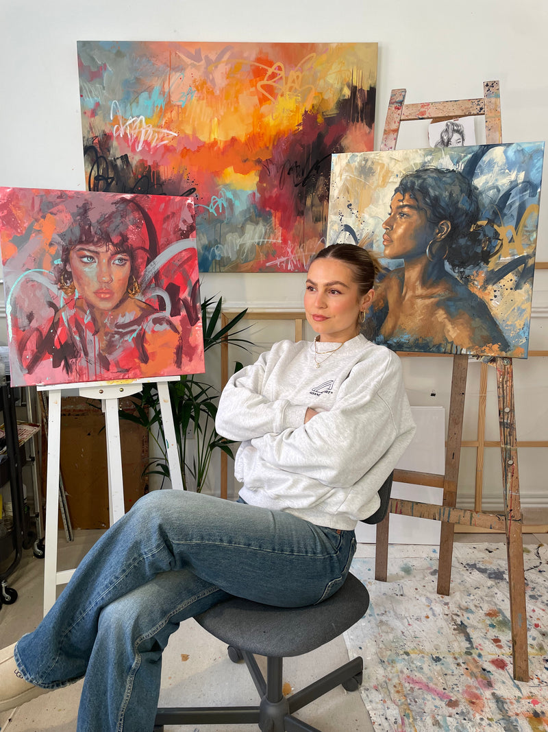 Who is Amadora Art?